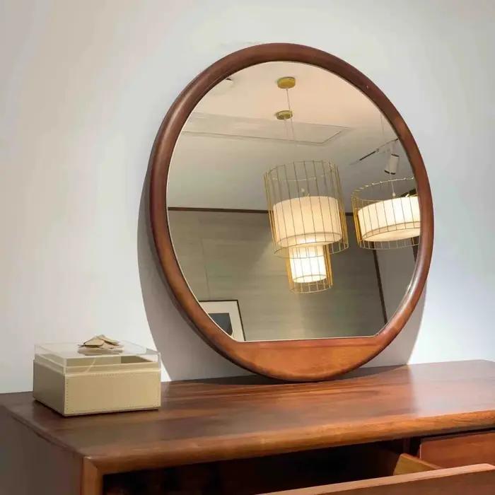Miroir de maquillage mural 50 cm x 50 cm, design irrégulier avec cadre en bois, miroir décoratif pou