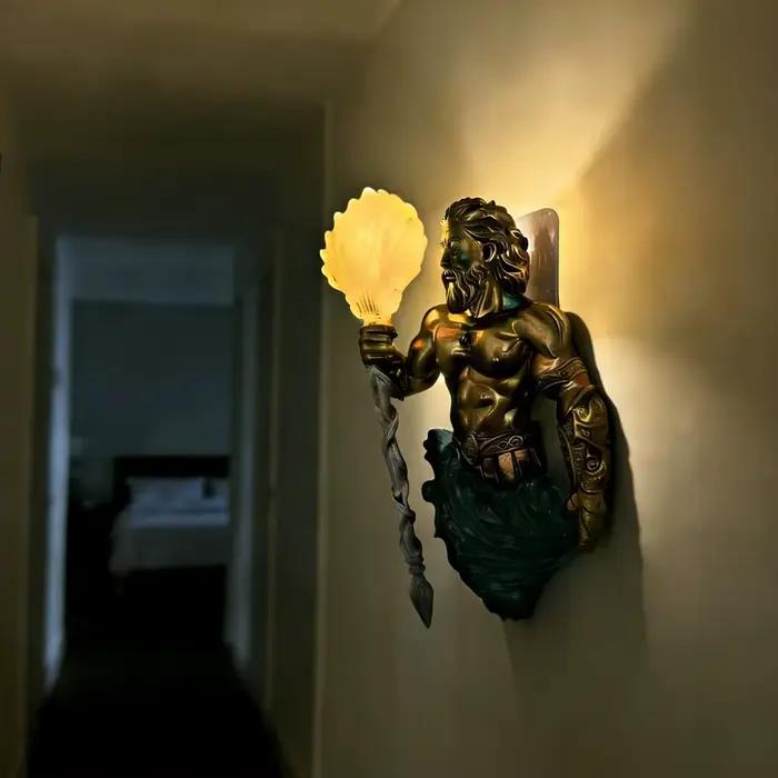 Lampe murale Myth, design unique, décoration créative pour la maison, luminaire d'ambiance pour salo