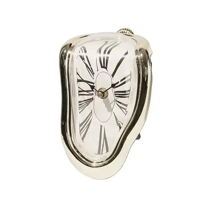 Horloge de fusion torsadée en argent Vintage, horloge silencieuse créative à angle droit, décoration