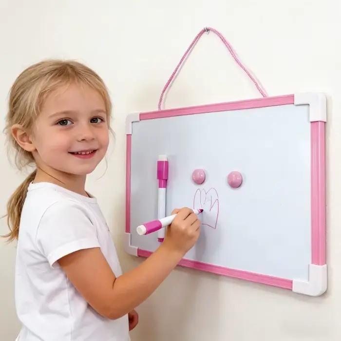 Tableau blanc magnétique avec marqueur et aimants