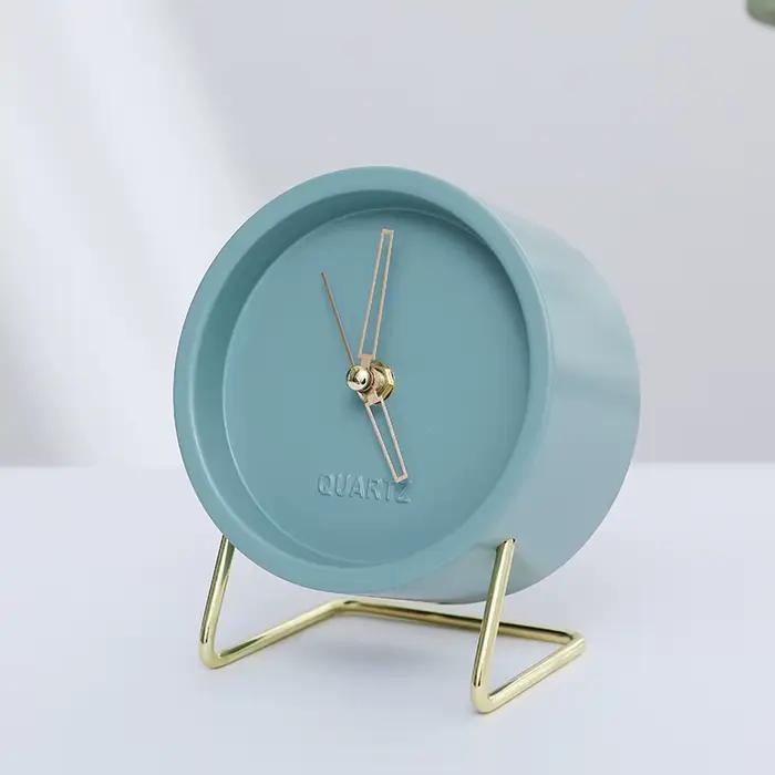 Horloge électronique de style nordique