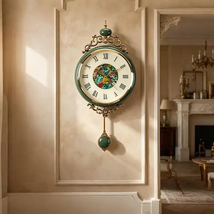 Horloges murales de luxe antiques
