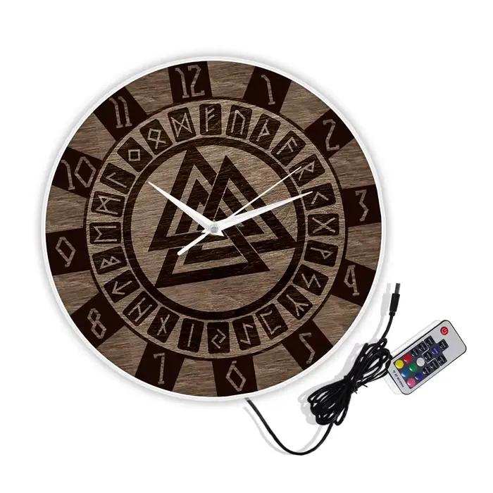 Horloge murale nordique Valknut