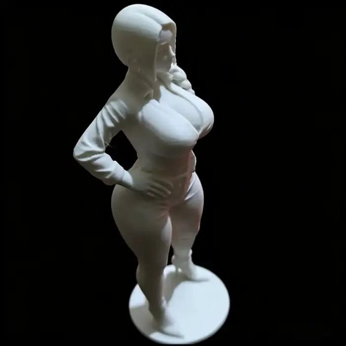 Sculpture féminine blanche imprimée en 3D