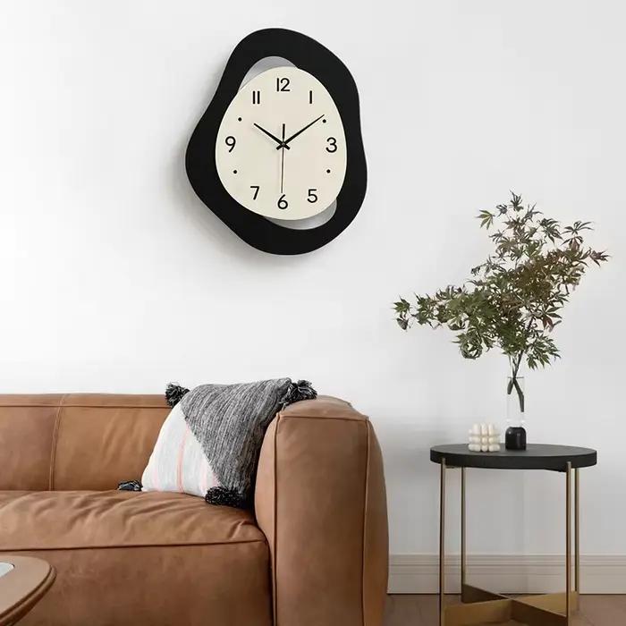 Horloge murale numérique créative moderne