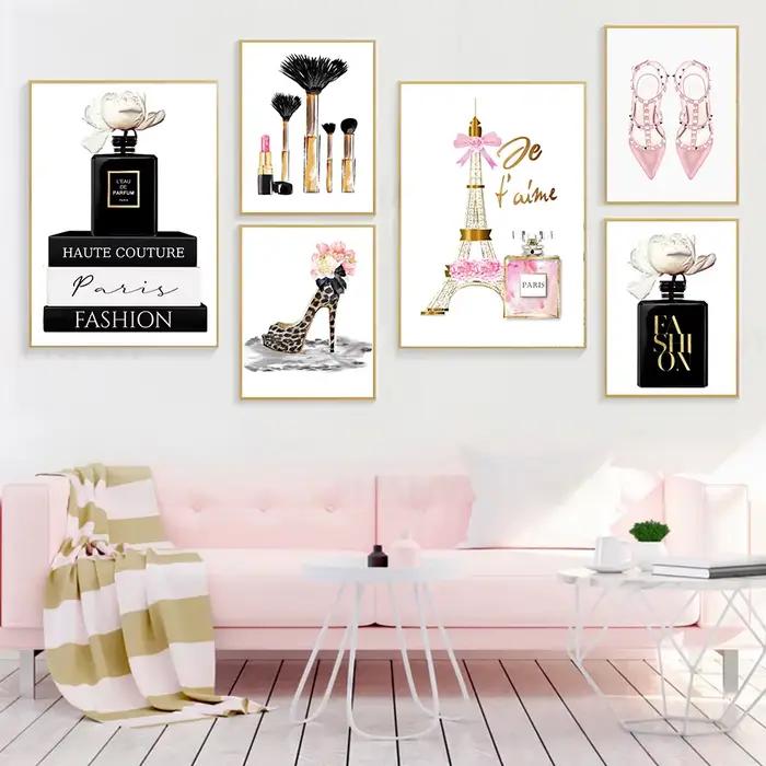 Affiches murales sur toile Fashion Paris : Tour Eiffel rose et or