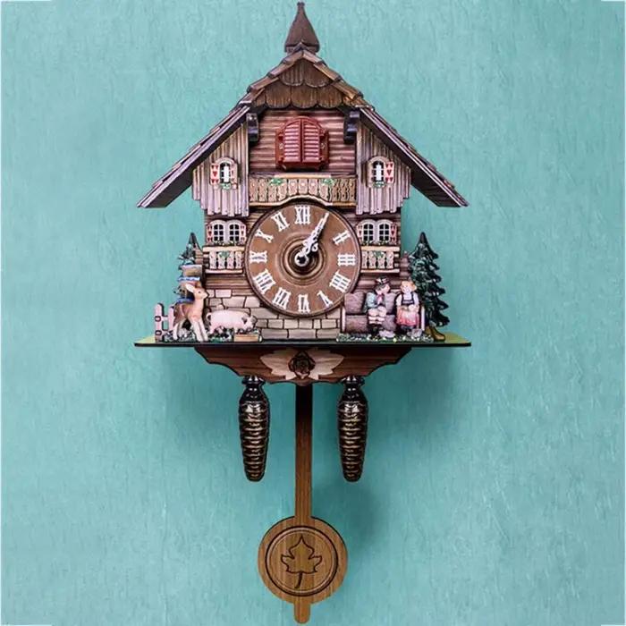Horloge murale vintage silencieuse en bois Forest Tower avec pendule