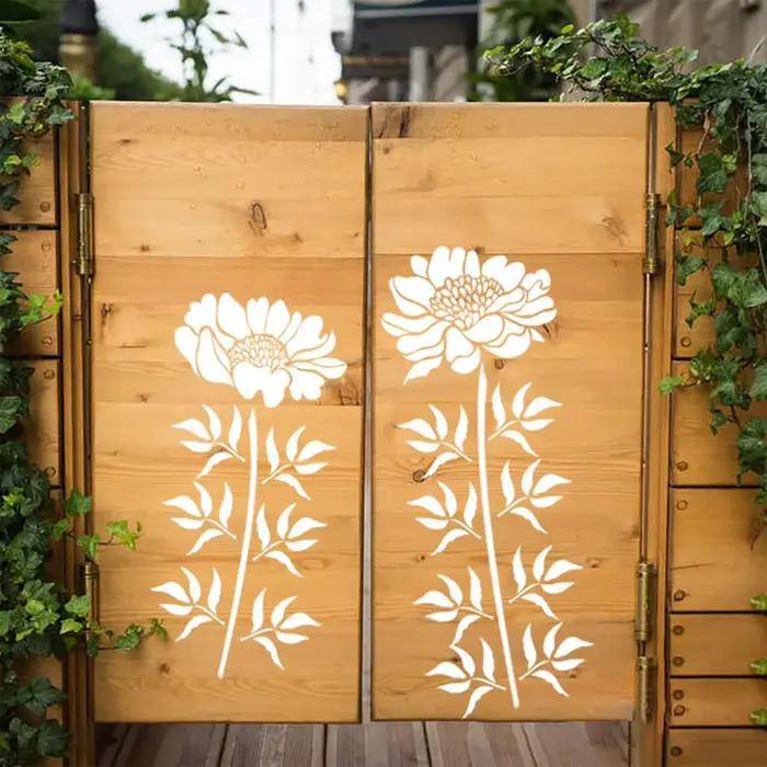 Grand modèle de fleur de clôture de jardin