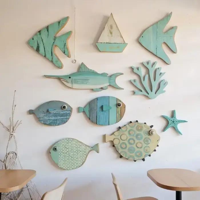 Décoration murale de poisson en bois suspendue
