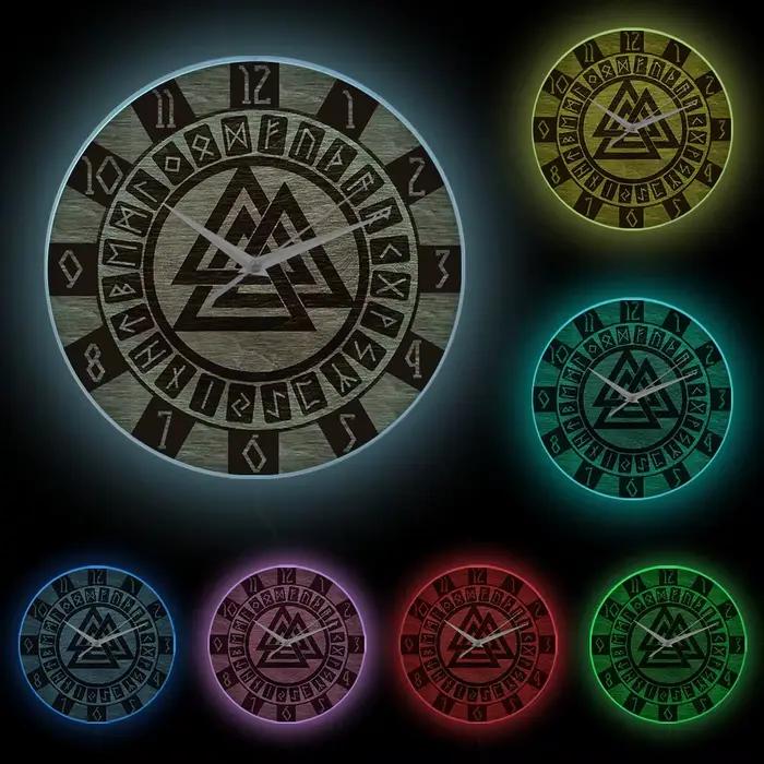 Horloge murale nordique Valknut