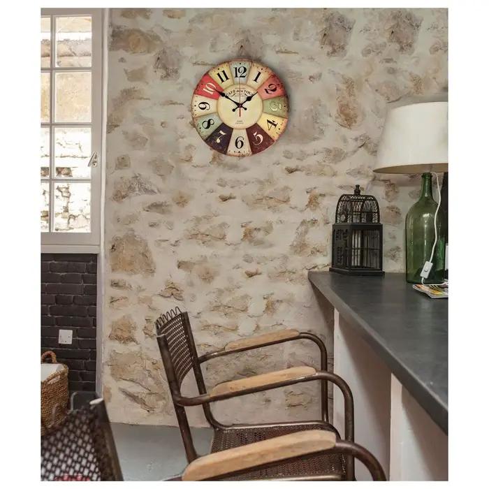 Horloge murale en bois rétro