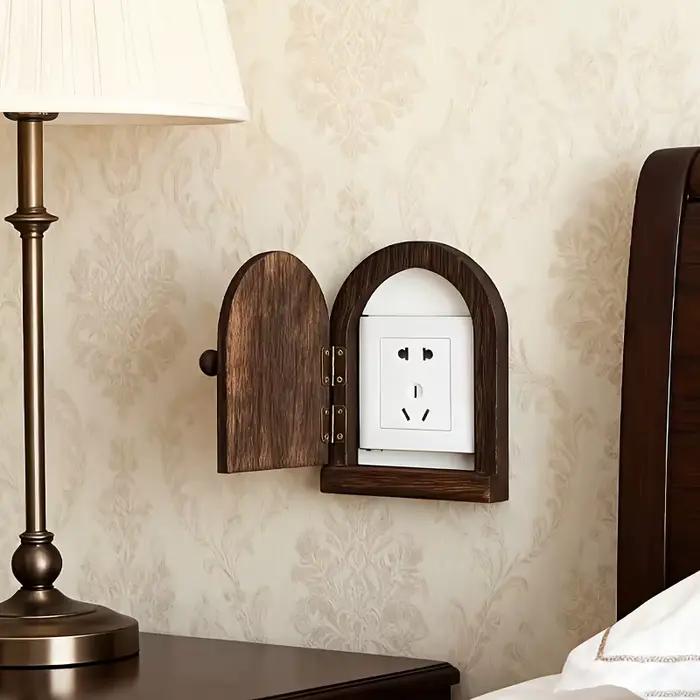 Cache-prise en bois artisanal