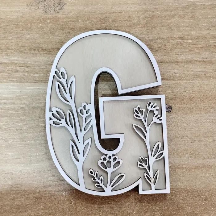 Ensemble de décoration murale avec lettres de l'alphabet en bois
