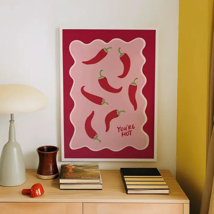 Chili Print You're Hot Wall Art, affiche rétro Chilli Pepper, décor de cuisine mignon, impression rose et rouge tendance, impression de poivre dessinée à la main