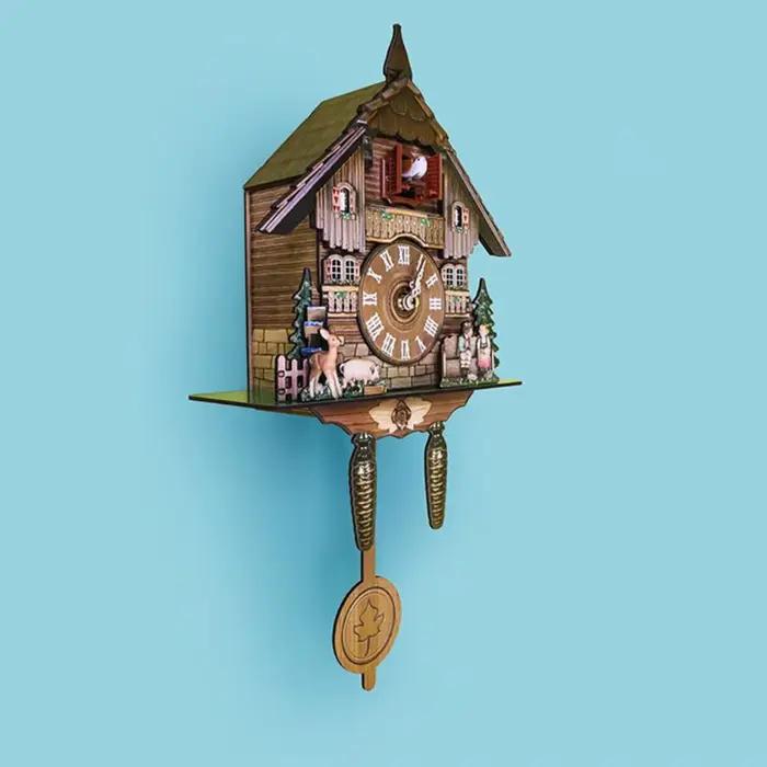 Horloge murale en bois