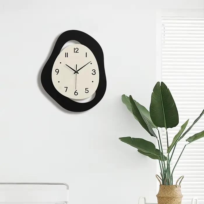 Horloge murale numérique créative moderne