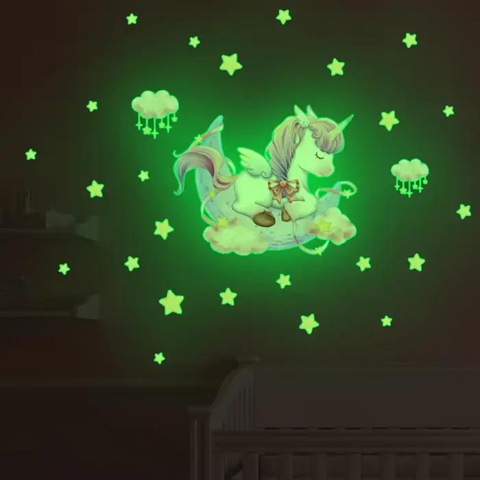 Autocollant mural lumineux étoiles licorne