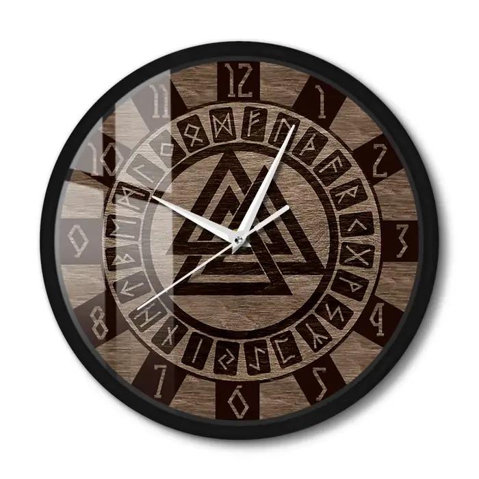 Horloge murale nordique Valknut