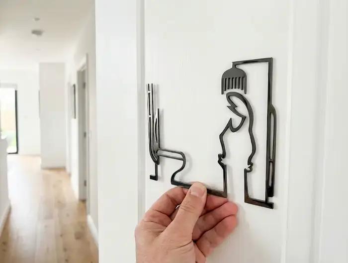 Panneau de porte de salle de bain en métal