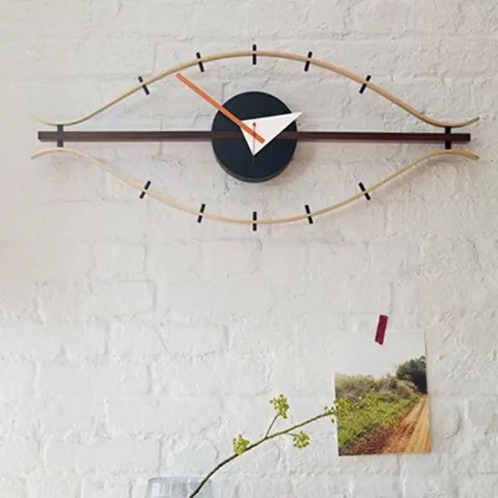 Horloge murale nordique en bois et métal