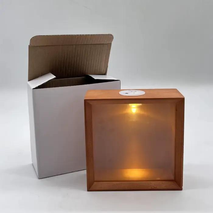 Cadre lumineux LED en bois