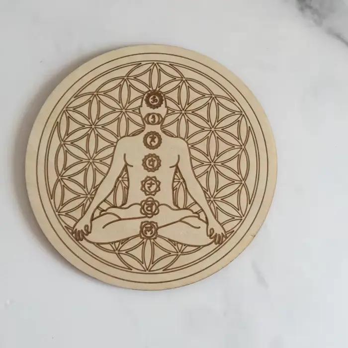Plaques géométriques en bois pour la décoration de la maison