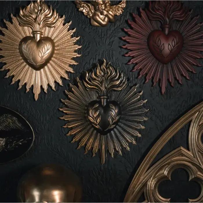 Décor mural en forme de cœur gothique