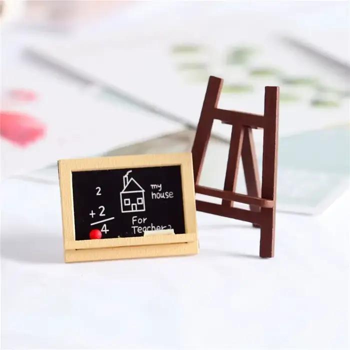 Tableau noir en bois à l'échelle 1/6 1/12