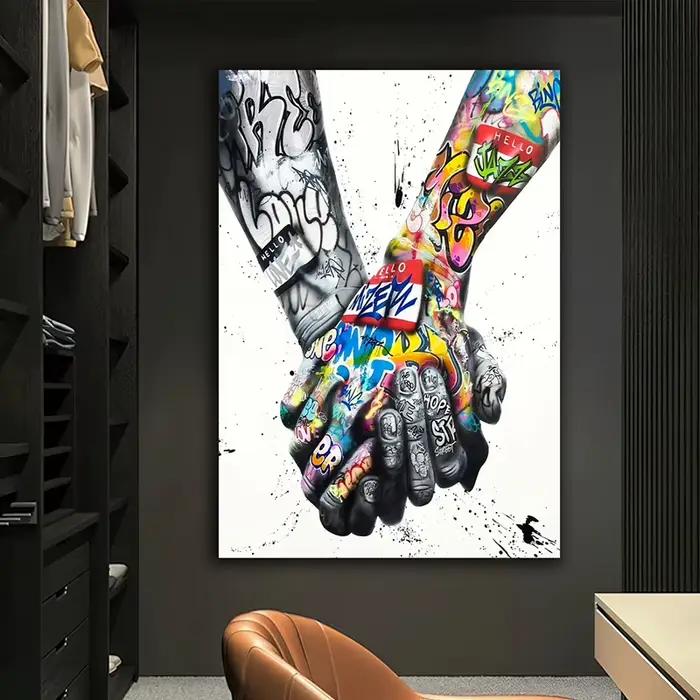 Affiche de toile de graffiti de couples d'amour tenant les mains