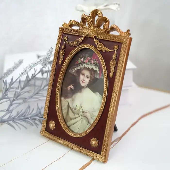 Cadre photo sculpté doré