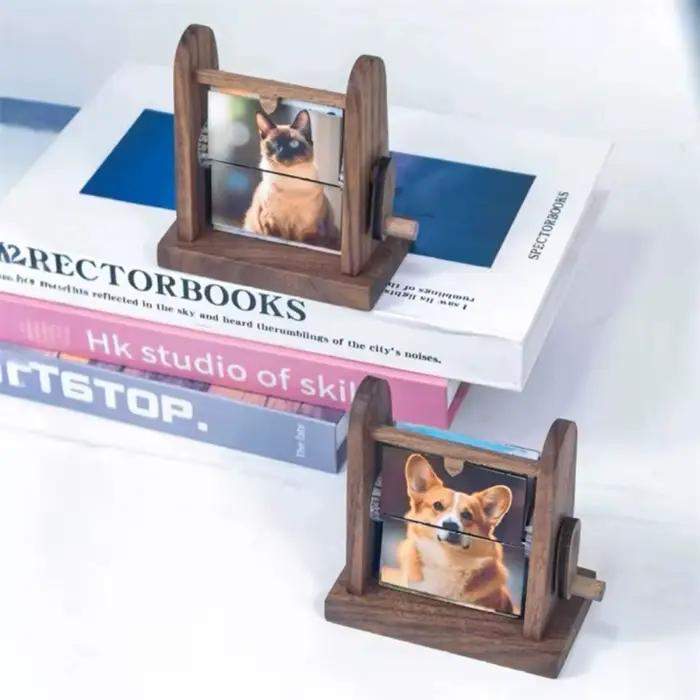 Cadre photo rotatif à manivelle en bois