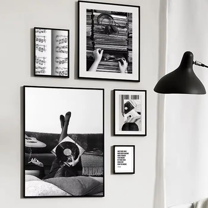 Paris fille CD guitare Piano partition mur Art peinture noir et blanc Vintage affiches photos pour salon décor impressions sur toile