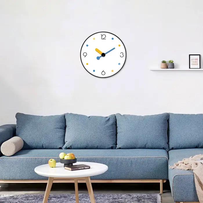 1 Horloge murale colorée simple et mignonne