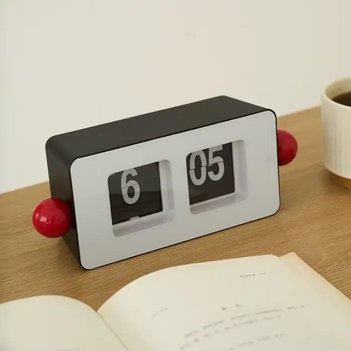 Horloge à retournement automatique