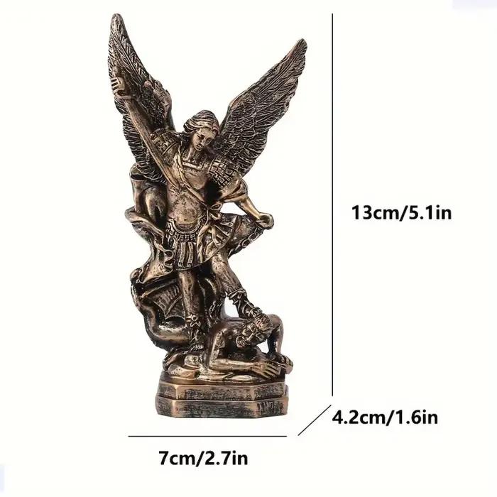 Statue d'Arcange de San Miguel