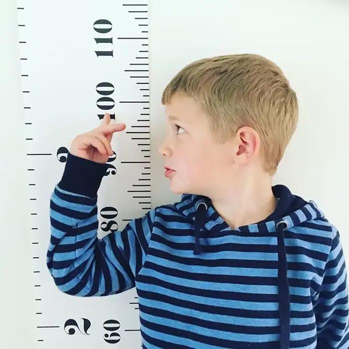 Autocollant mural suspendu en bois