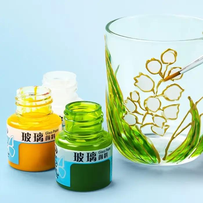Peinture brillante transparente pour verre