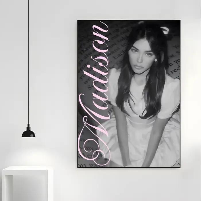 Affiche créative Singer M-Madison Beer