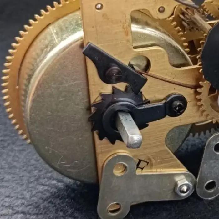 Horloge de bureau mécanique