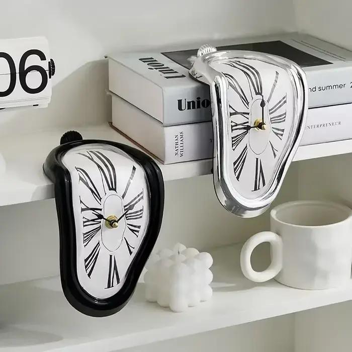 2024 nouveau roman surréaliste fusion déformée horloges murales