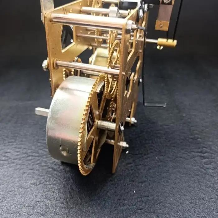 Horloge de bureau mécanique