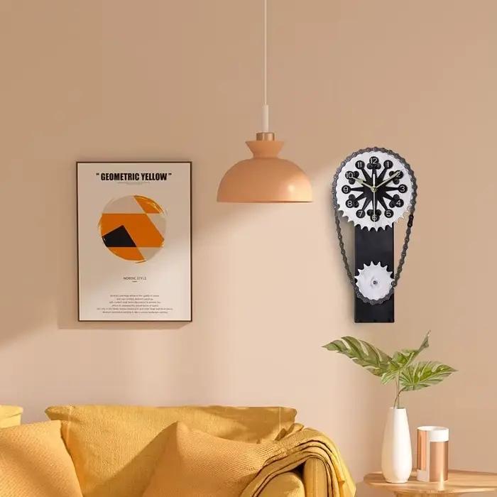 Ornement d'horloge à engrenage rotatif vintage