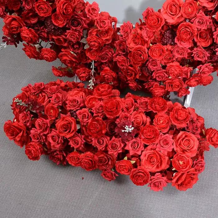 Cadre en forme de cœur rouge