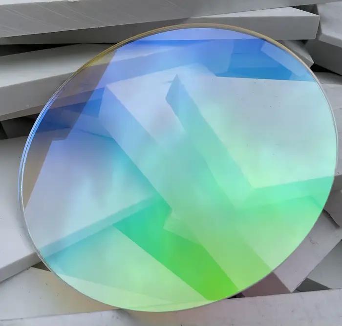Planche arc-en-ciel en plexiglas laser