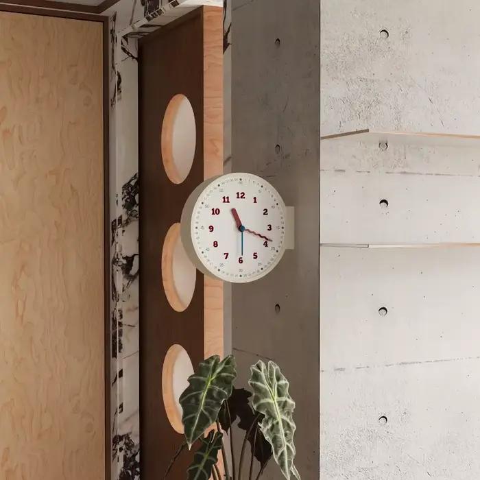 Horloge murale moderne pour couloir et salon