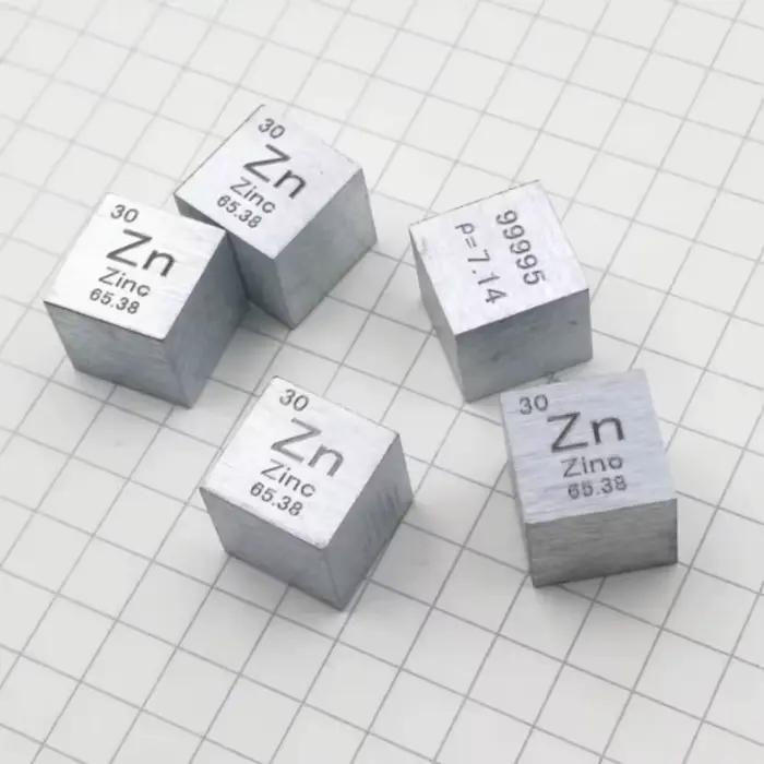 Ornement Cube en Zinc, Collection en métal