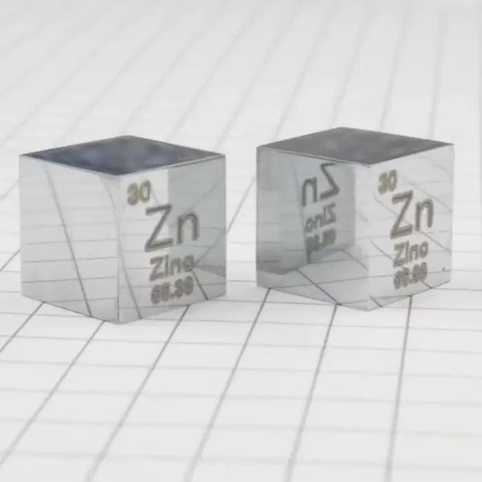 Ornement Cube en Zinc, Collection en métal