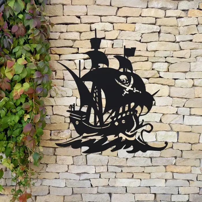 Décor mural style bateau pirate - Décorations nautiques audacieuses en métal qui apportent une aventure durable et tendance à toute pièce.