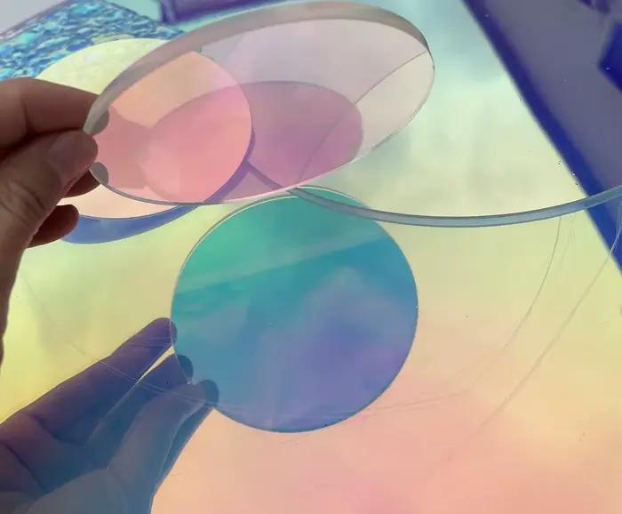 Planche arc-en-ciel en plexiglas laser