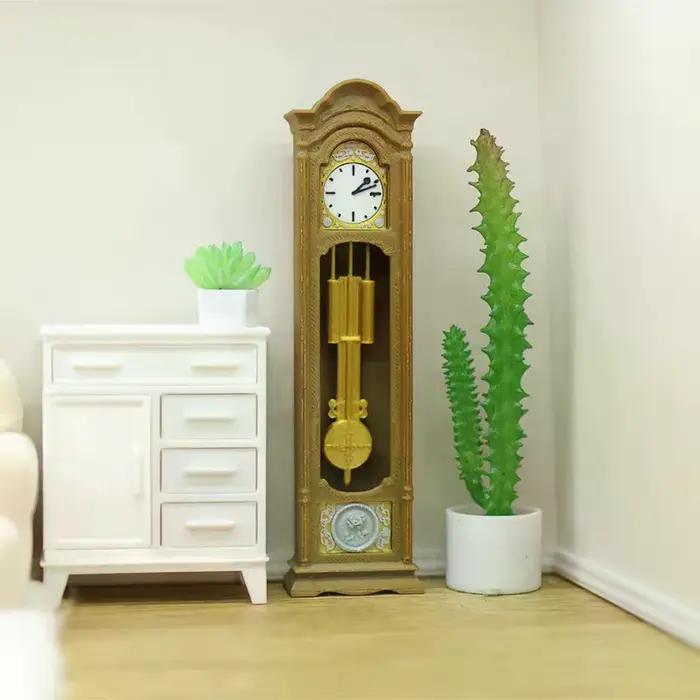 Horloge à pendule rétro pour maison de poupée 1/12